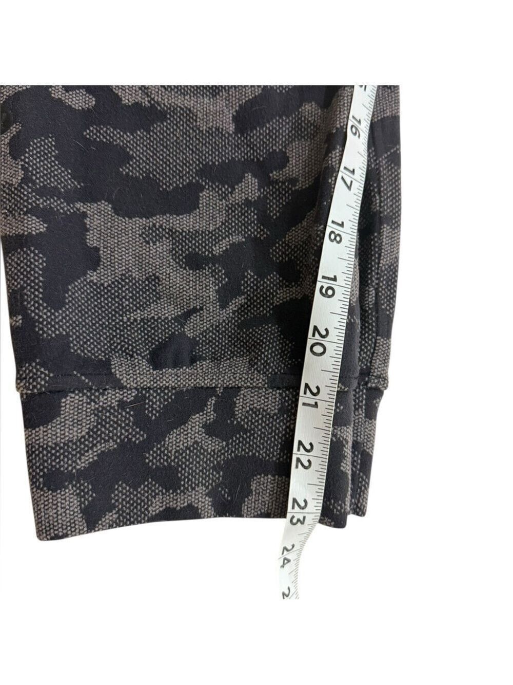 Lululemon Athletica Camo Jacquard Black Lunar Rock Camo Joggers W6BJGS Sz8 - Picture 10 of 12